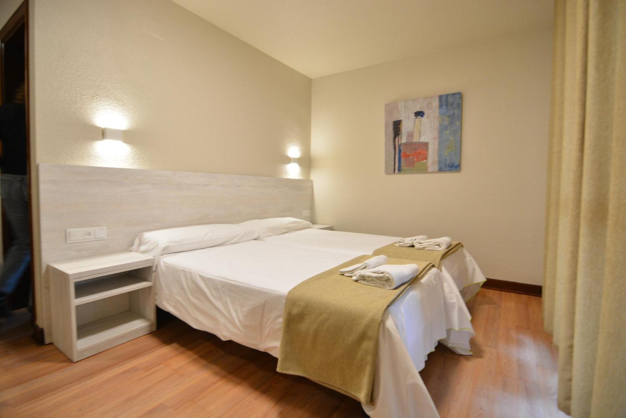 Hotel&Bar Ducay Olite Zewnętrze zdjęcie