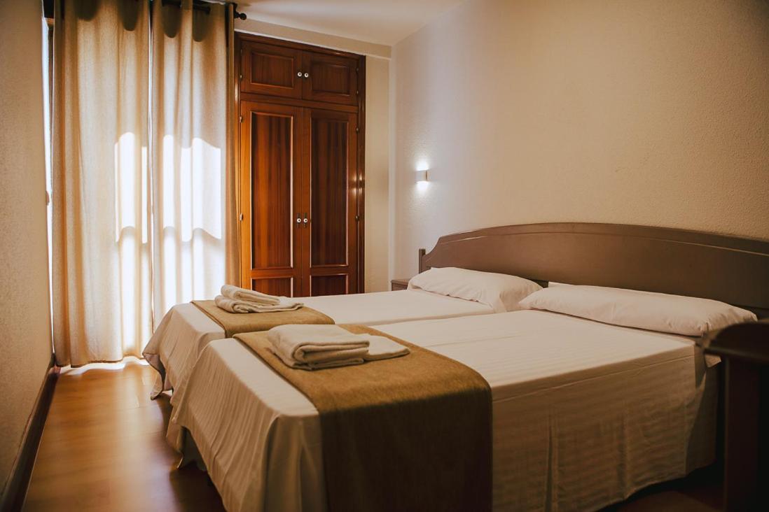 Hotel&Bar Ducay Olite Pokój zdjęcie