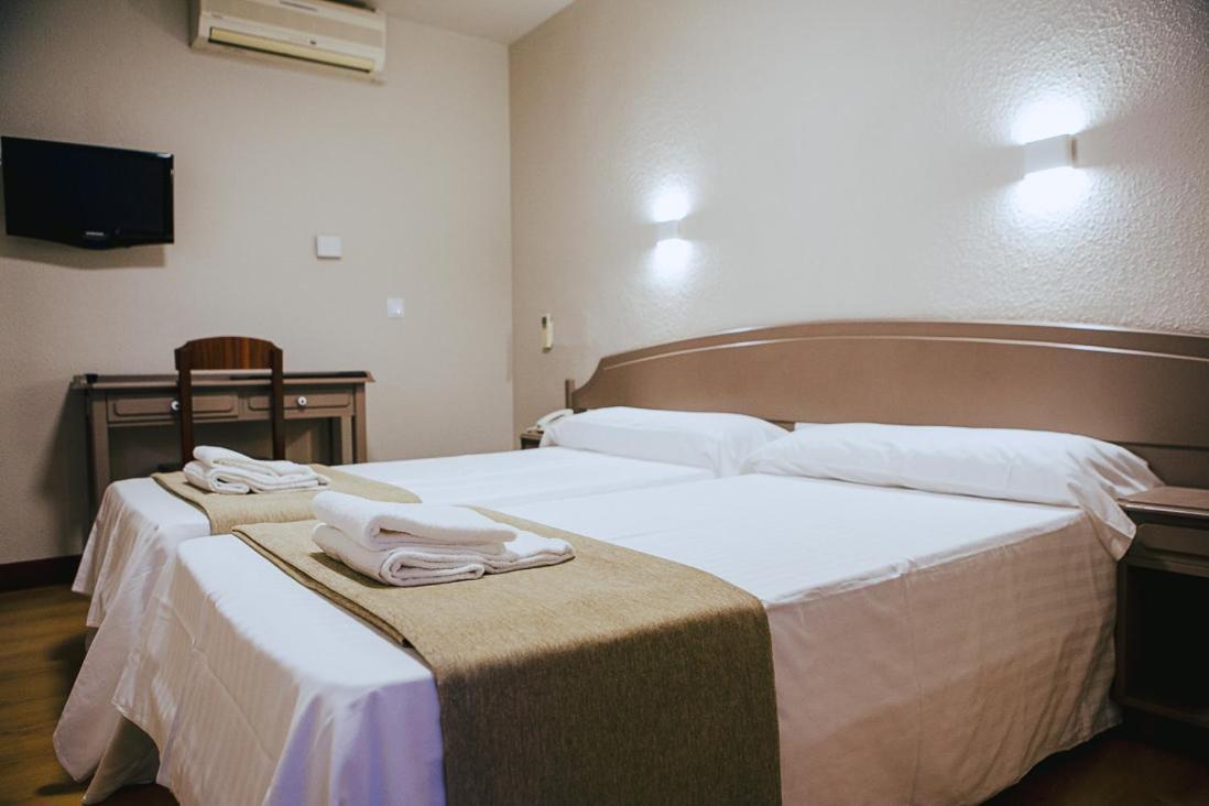 Hotel&Bar Ducay Olite Pokój zdjęcie