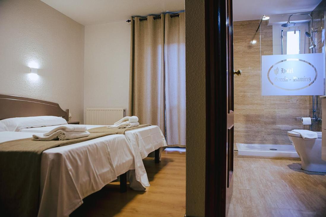 Hotel&Bar Ducay Olite Pokój zdjęcie