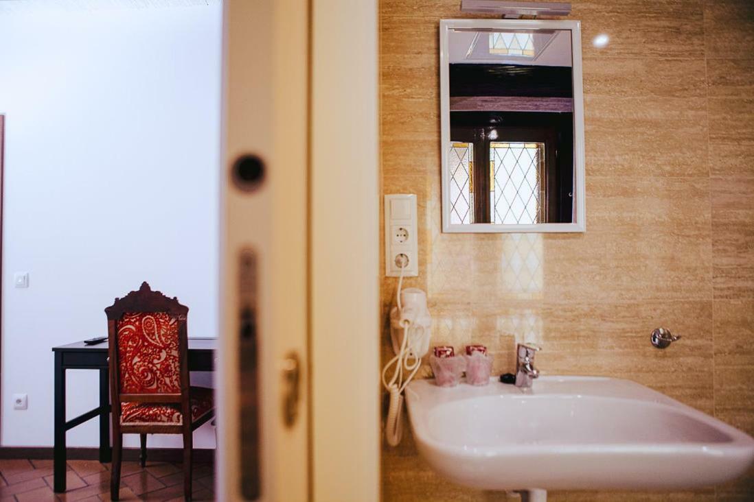 Hotel&Bar Ducay Olite Zewnętrze zdjęcie
