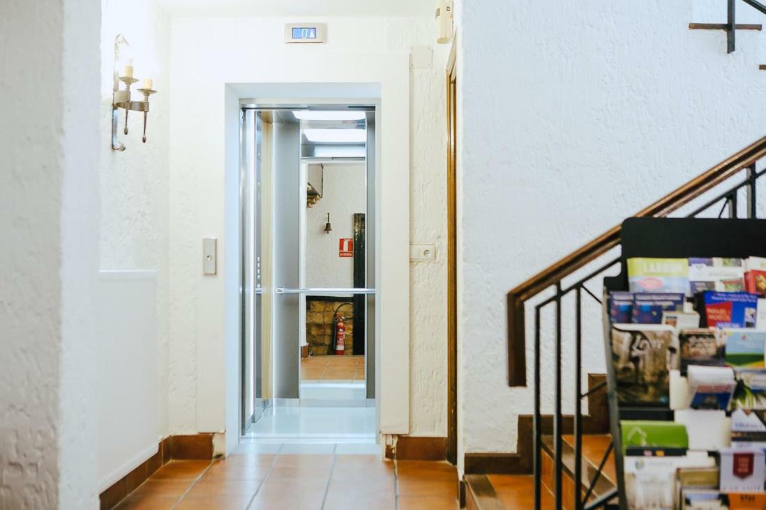 Hotel&Bar Ducay Olite Zewnętrze zdjęcie
