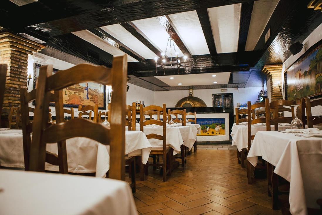 Hotel&Bar Ducay Olite Zewnętrze zdjęcie
