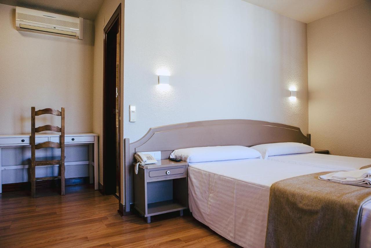 Hotel&Bar Ducay Olite Zewnętrze zdjęcie