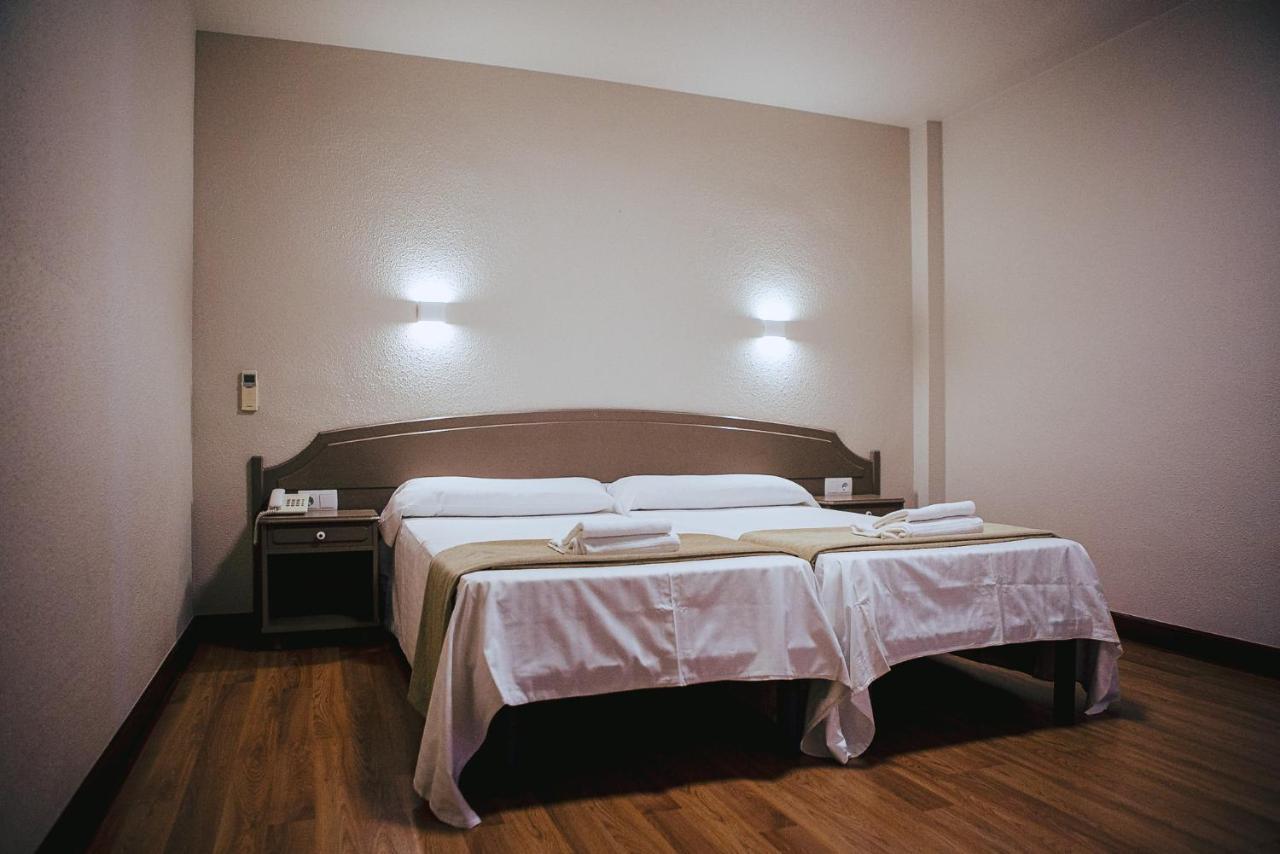 Hotel&Bar Ducay Olite Zewnętrze zdjęcie